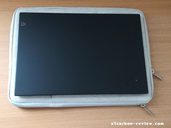 ThinkPad X1 Carbonのケース6